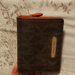 Michael kors wallet